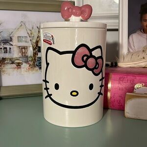 Hello Kitty Canister